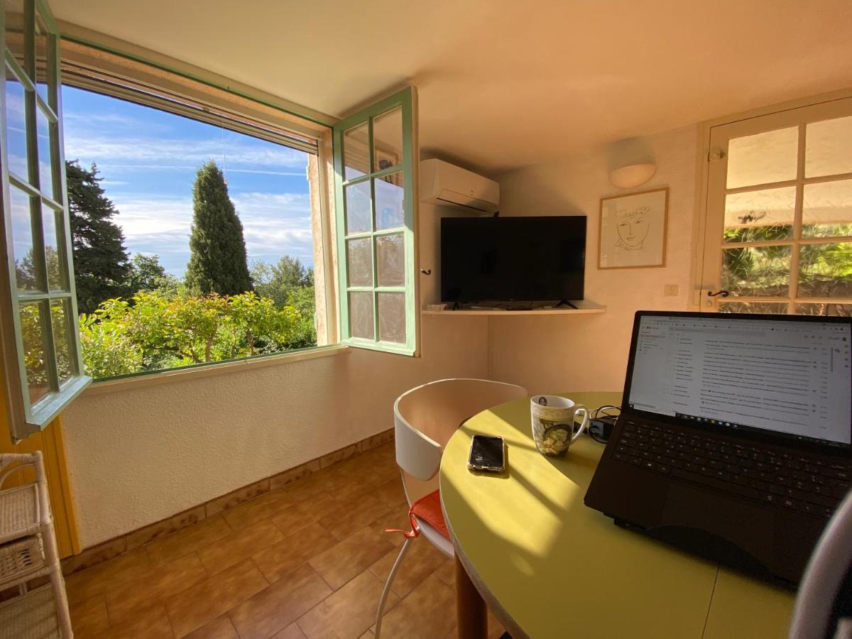 Villa Stengel Hyères Esterno foto